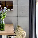 El - Hercules Apartment *